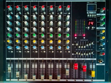 Düğmeleri ses kontrol paneli ve müzik EQ açık iş için