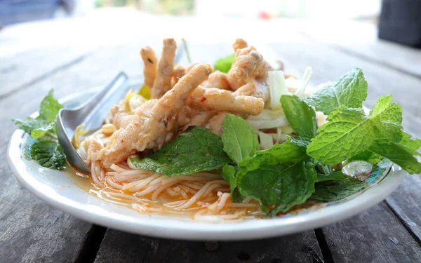 Thailändische Nudeln Thailändische Vermicelli Köstlich Essen Mit Curry Und Frischem — Stockfoto