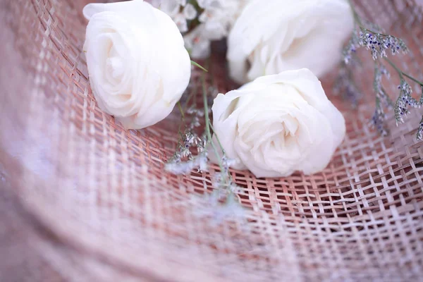 Schöne Weiße Rosen Für Die Liebe Ihren Lieben Valentinstag — Stockfoto