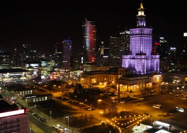 Warschau, Polen. Luftaufnahme Zentrum der Stadt in der Nacht. pal — Stockfoto