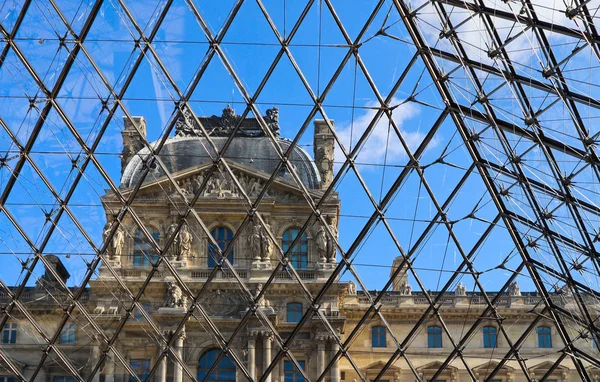 París / Francia - Abril 03 2019. Museo del Louvre París — Foto de Stock