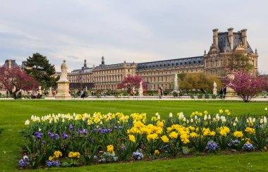 Paris / Fransa - 05 Nisan 2019. Muhteşem bahar Tuileries garde