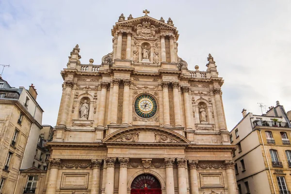 Церковь Сен-Поль-Сен-Луи в Париже, Франция — стоковое фото