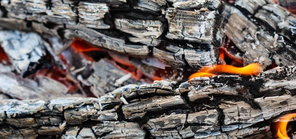 Пламя Огня Горячие Угли Обожженного Дерева Место Копирования Текста Ваших — стоковое фото