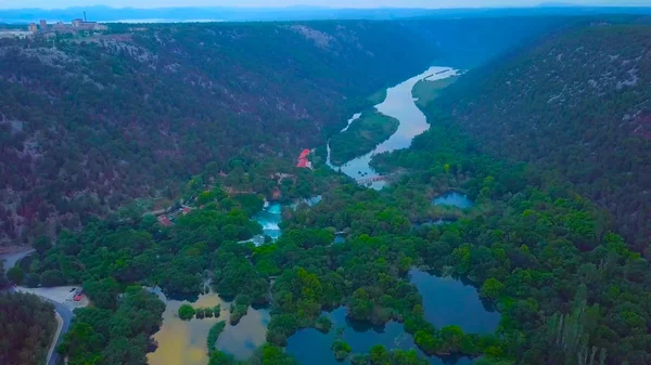 Avrupa'nın ünlü seyahat destinasyonu Dubrovnik cityscape,Adriyatik Sahili'nde havadan panoramik manzara, Hırvatistan..