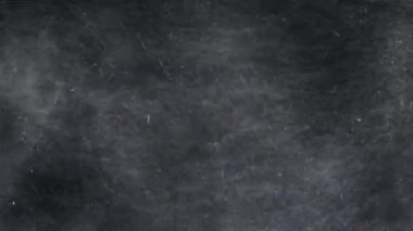 4K Toz ve saman patlaması enkazı ağır çekimde alçalıyor  