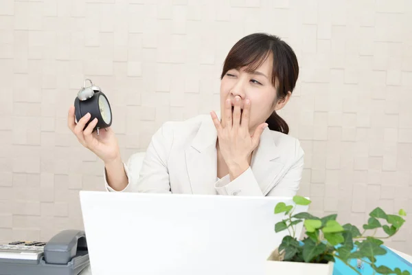 Tired Asian Business Woman — Stok fotoğraf