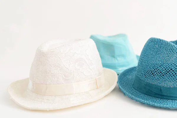 Sombreros Paja Moda Aislados Sobre Fondo Blanco — Foto de Stock