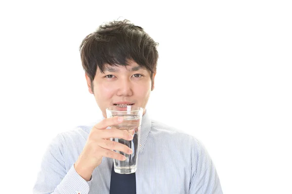 Asiático Homem Beber Água Doce — Fotografia de Stock