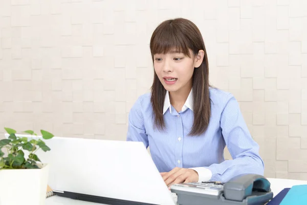 Disappointed Asian Business Woman — Stock Photo, Image