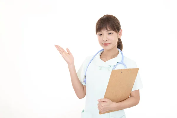 Sorridente Infermiera Femminile Isolato Sfondo Bianco — Foto Stock