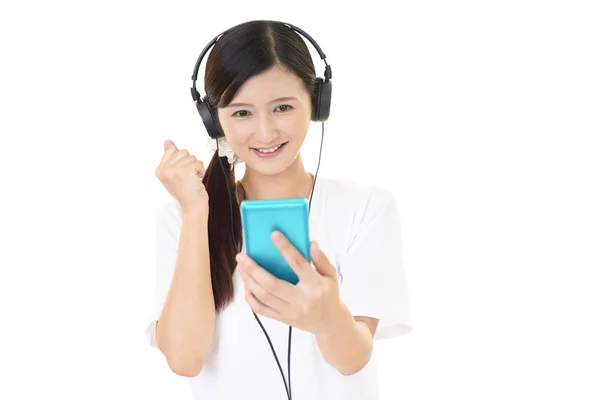 Mujer Escuchando Música — Foto de Stock