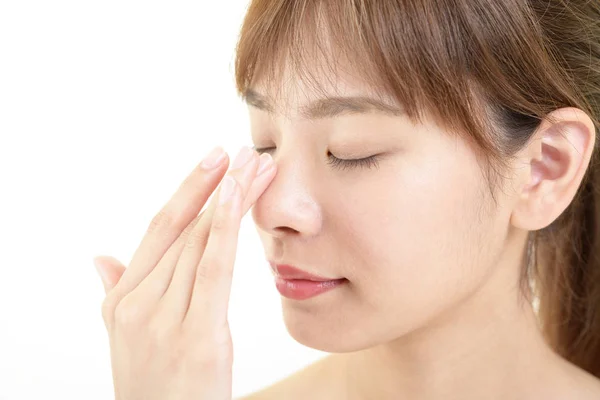 Mujer Que Cuida Cara — Foto de Stock