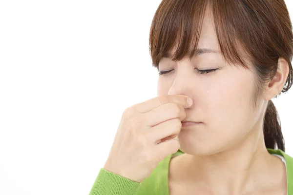 Frau Kneift Sich Die Nase — Stockfoto