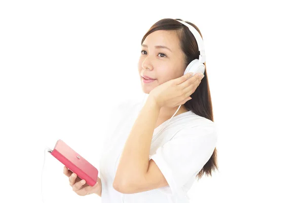 Mujer Escuchando Música — Foto de Stock