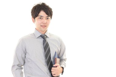 Gülümseyen Asyalı işadamı beyaz arka planda izole edilmiş