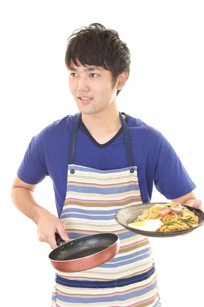 Homem Asiático Cozinhar Comida Saudável — Fotografia de Stock