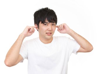 Kulakları tutan adam