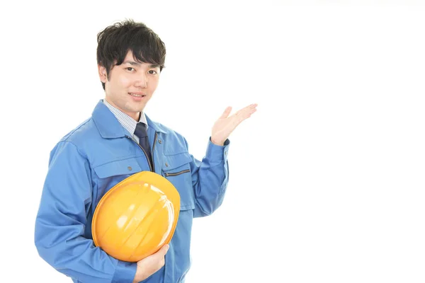 Lächelnde Asiatische Arbeiter Isoliert Auf Weißem Hintergrund — Stockfoto