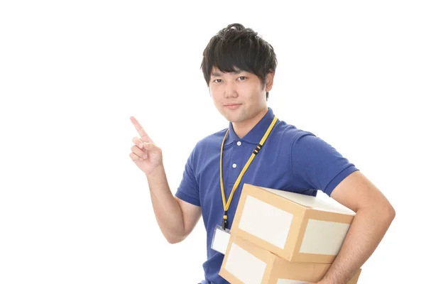 Sorrindo Homem Entrega Com Pacotes — Fotografia de Stock