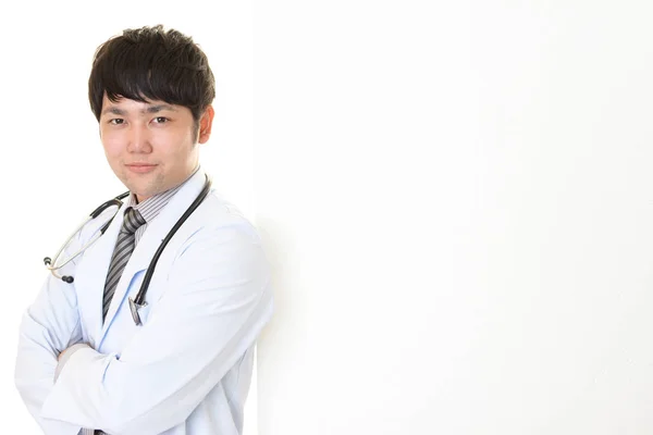 Lächelnder Asiatischer Arzt — Stockfoto