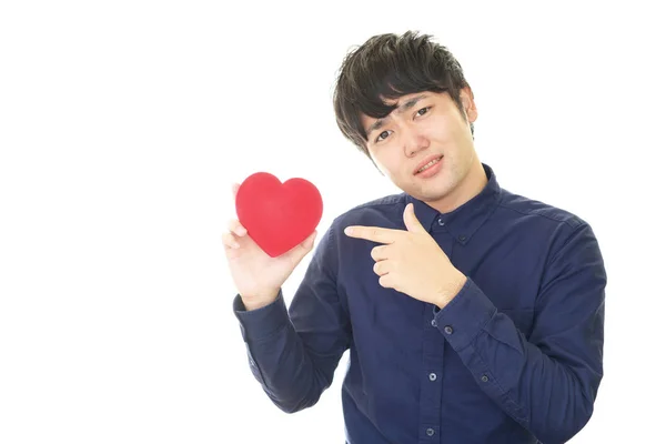 Deprimido Asiático Homem Com Coração Vermelho — Fotografia de Stock