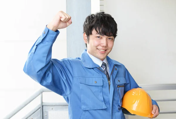 Asiatischer Arbeiter Mit Erfolg — Stockfoto