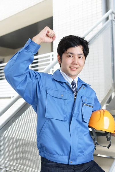 Asiático Trabajador Disfrutando Éxito —  Fotos de Stock