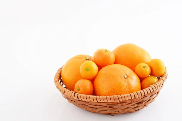 Fruta Cítrica Fresca Deliciosa Sobre Fondo Blanco — Foto de Stock