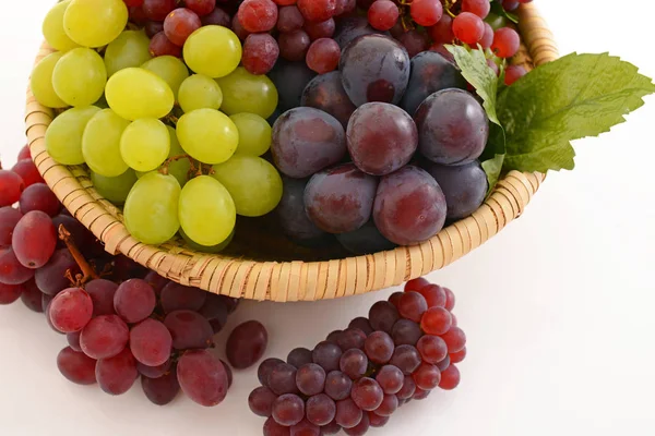 Uvas Frescas Cesta —  Fotos de Stock
