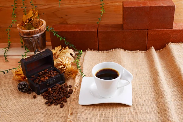 Coffee Beans Cup Coffee Table — Stock Photo, Image