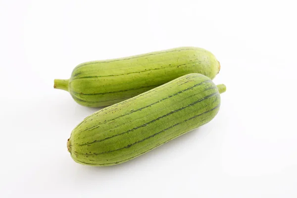 Beyaz arka plan üzerinde izole taze lif kabağı 