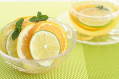 Bir fincan çay narenciye ile