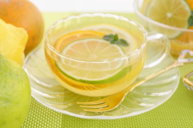 Bir fincan çay narenciye ile