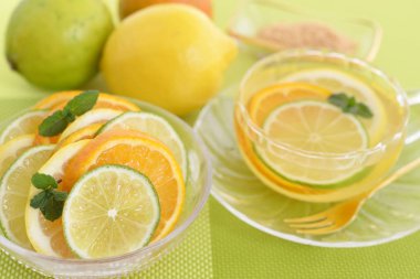 Bir fincan çay narenciye ile