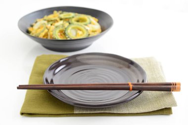 Okinawa mutfağı, acı kavun karıştırın kızarmış