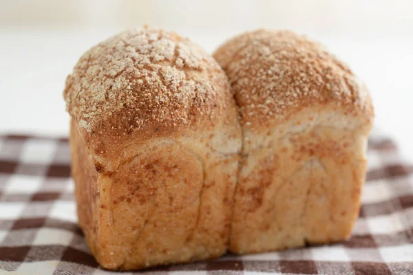 Вкусный Хлеб Обеденном Столе — стоковое фото