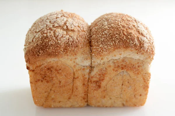 Lekker Brood Geïsoleerd Witte Achtergrond — Stockfoto