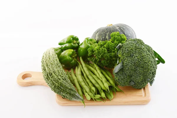 Verduras Frescas Una Tabla Cortar — Foto de Stock