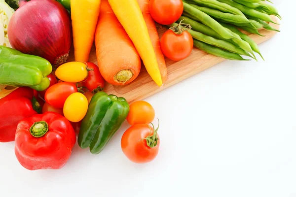 Mixed Fresh Vegetables Cutting Board — Stock fotografie