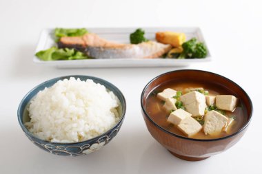 Miso çorbası, pirinç ve garnitür ile lezzetli breakfast