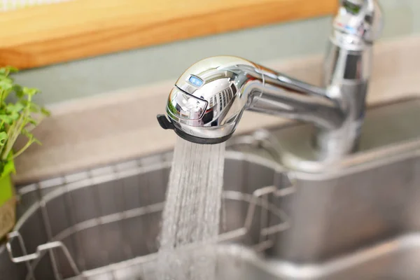 Stainless Steel Kitchen Faucet Sink Running Water — Stock Photo, Image