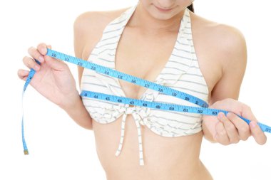 kadın göğsünü ölçme