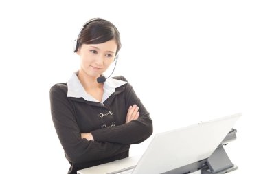 Asya çağrı merkezi operatörü yorgun ve stresli hissediyor