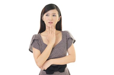 Kadın huzursuz bir göz ile