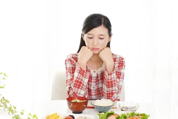 Porträt Einer Frau Ohne Appetit — Stockfoto