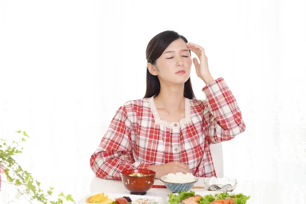 Porträt Einer Frau Ohne Appetit — Stockfoto