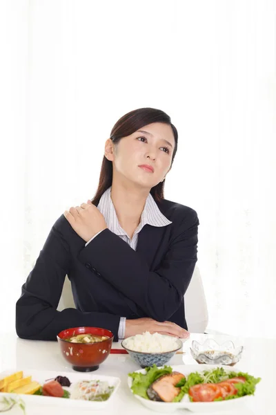 Porträt Einer Frau Ohne Appetit — Stockfoto