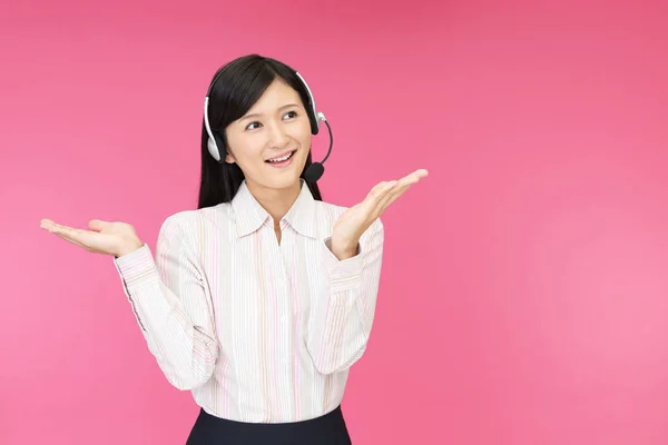 Operador Call Center Sorridente — Fotografia de Stock