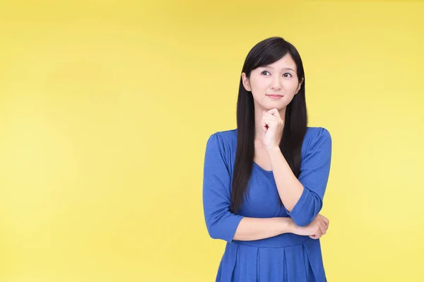 Portret Van Een Aziatische Vrouw — Stockfoto